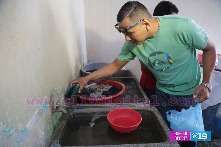Brigadas médicas abatizan viviendas en Managua