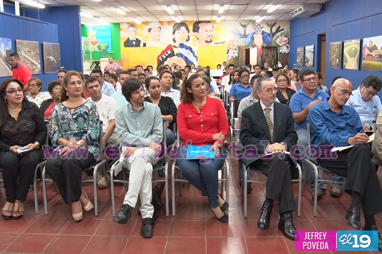 Celebran el 128 Aniversario de publicación de la primera edición de “Azul…”