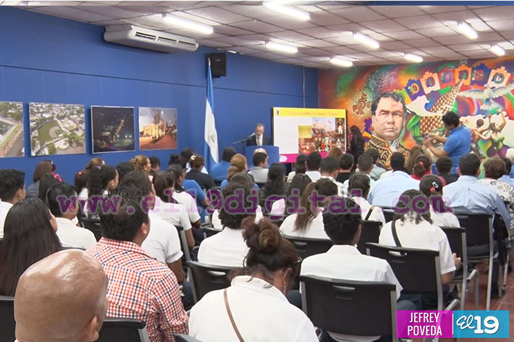 Celebran el 128 Aniversario de publicación de la primera edición de “Azul…”