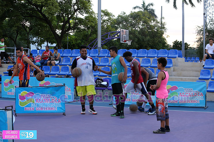 Espectaculares clavadas en torneo de baloncesto organizado por el MDAA