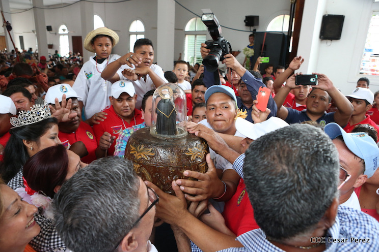 Cardenal Leopoldo Brenes celebra misa en Las Sierritas en honor a Santo Domingo