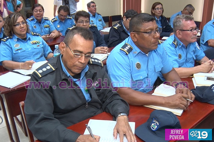 Jefes policiales evalúan planes de trabajo a nivel nacional