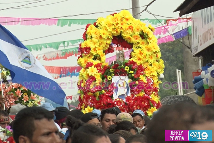 Santo Domingo de Guzmán recorre barrios orientales