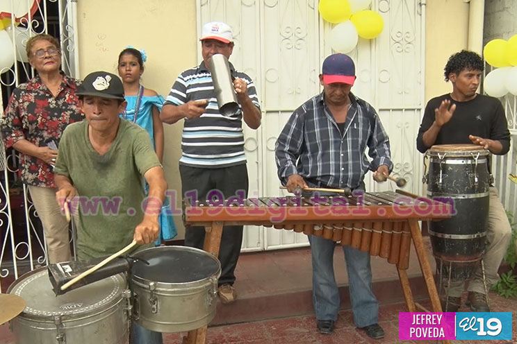 Santo Domingo de Guzmán recorre barrios orientales