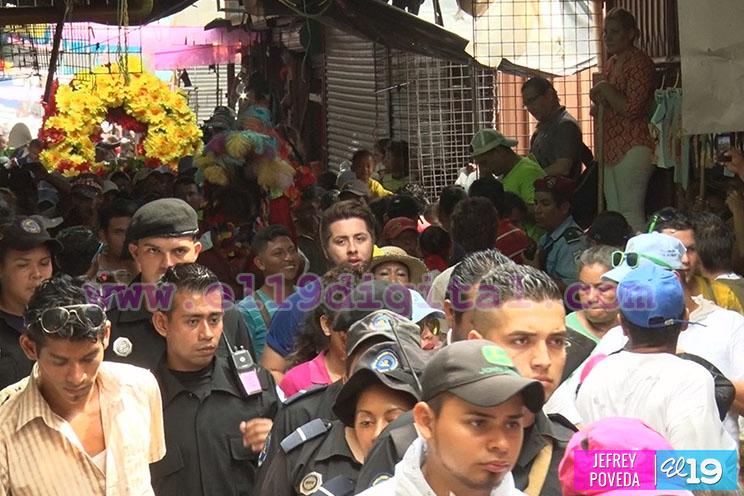 Santo Domingo de Guzmán recorre barrios orientales