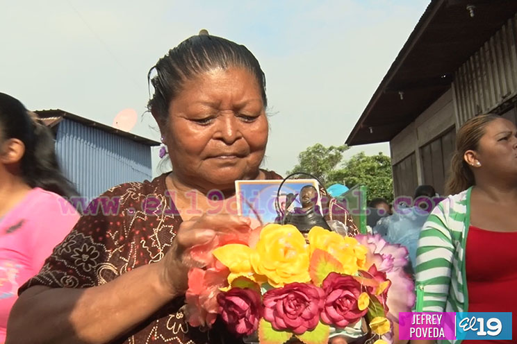 Santo Domingo de Guzmán recorre barrios orientales