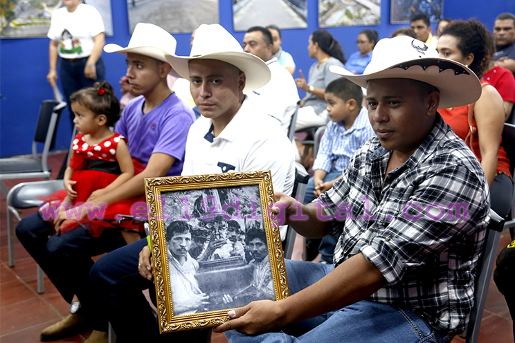 Presentan nuevas recopilaciones históricas sobre las festividades de Santo Domingo de Guzmán