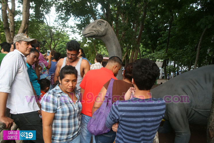 Familias disfrutan de atractivo Parque Saurio en el municipio de Nindirí