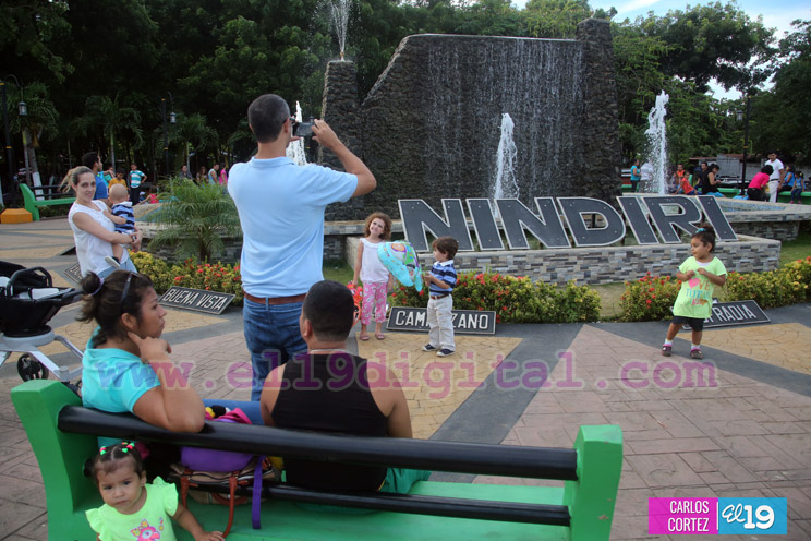 Familias disfrutan de atractivo Parque Saurio en el municipio de Nindirí