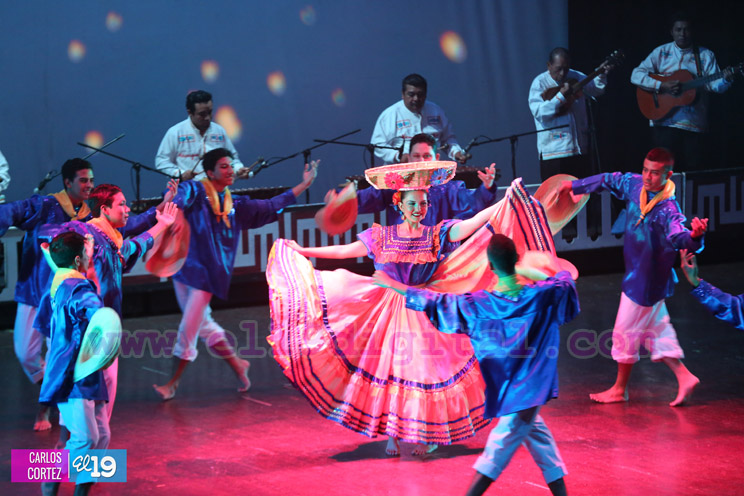 Maestro Ronald Abud saluda las fiestas agostinas con magistral puesta en escena de su ballet