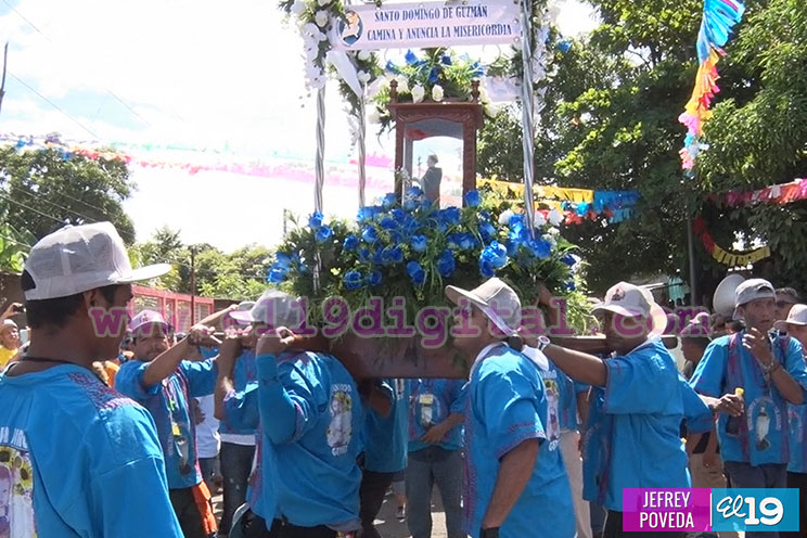 Devotos acompañan a Santo Domingo de Abajo en peregrinación a Managua 