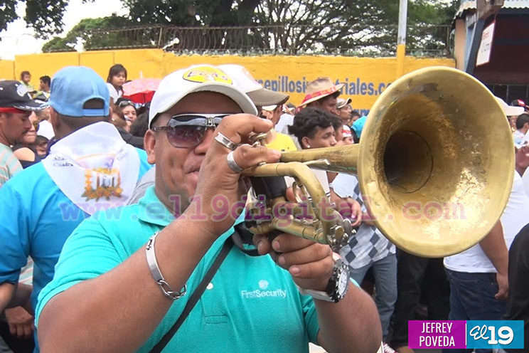 Santo Domingo de Abajo llega a Iglesia Cristo del Rosario en Managua