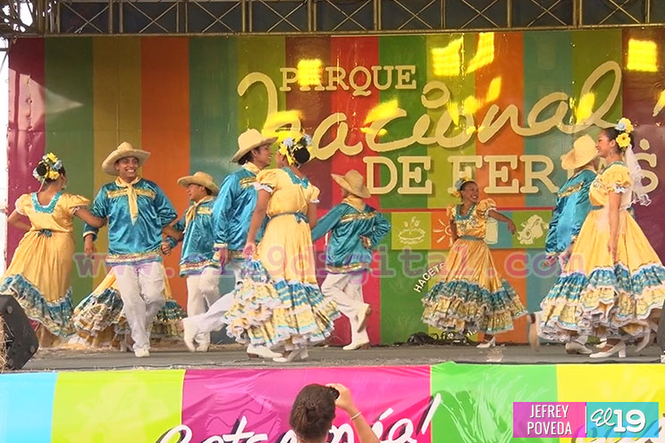 Premian la Enchilada más Rica en el Parque Nacional de Ferias