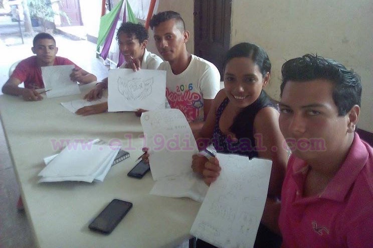 Imparten taller de muralismo y pintura a jóvenes de León