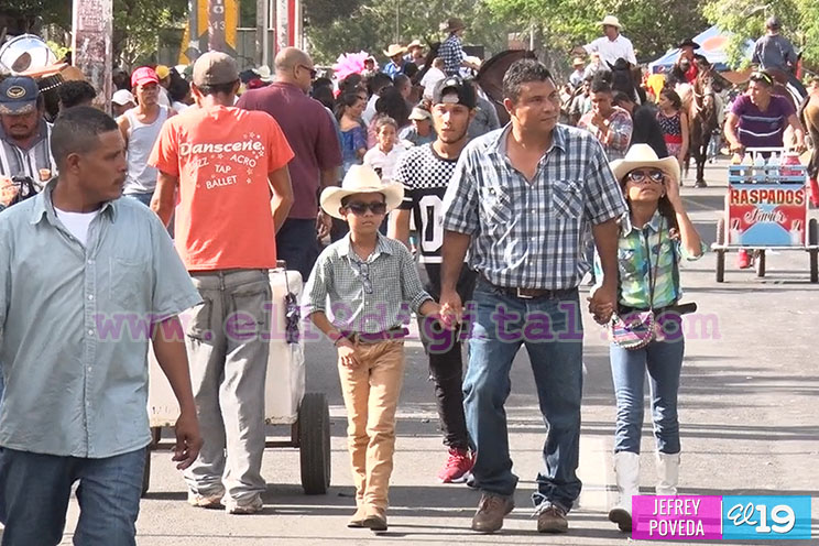 Desfile hípico de Managua cierra las fiestas en honor a Santo Domingo