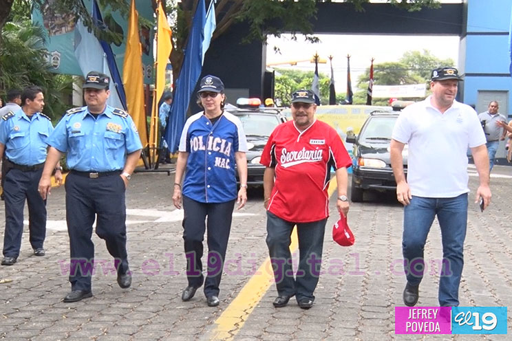 Policía Nacional inaugura XII Campeonato Nacional de Softball