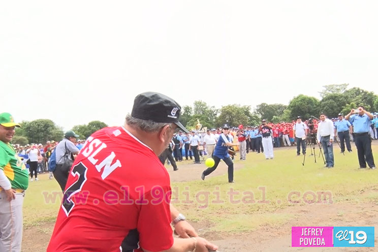 Policía Nacional inaugura XII Campeonato Nacional de Softball