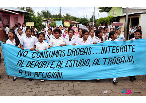 Marcha multitudinaria en Catarina contra las drogas