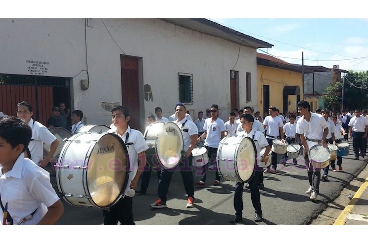 Inician desfiles escolares en Carazo