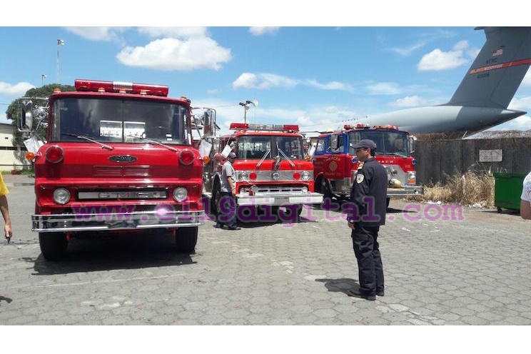 Bomberos nicaragüenses fortalecidos con tres nuevas unidades cisternas