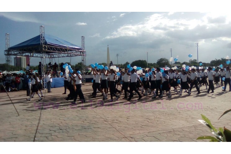 Paseo de los Estudiantes da por inaugurado Desfiles Patrios