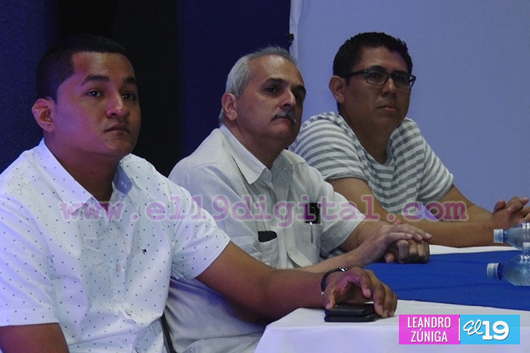 Jóvenes participan de encuentro sobre los aportes del comandante Fidel a la educación