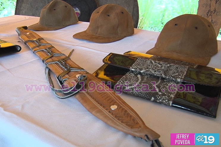 Artesanos del cuero intercambian experiencias en el Parque Nacional de Ferias