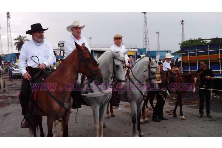 Granada realiza tradicional Desfile Hípico
