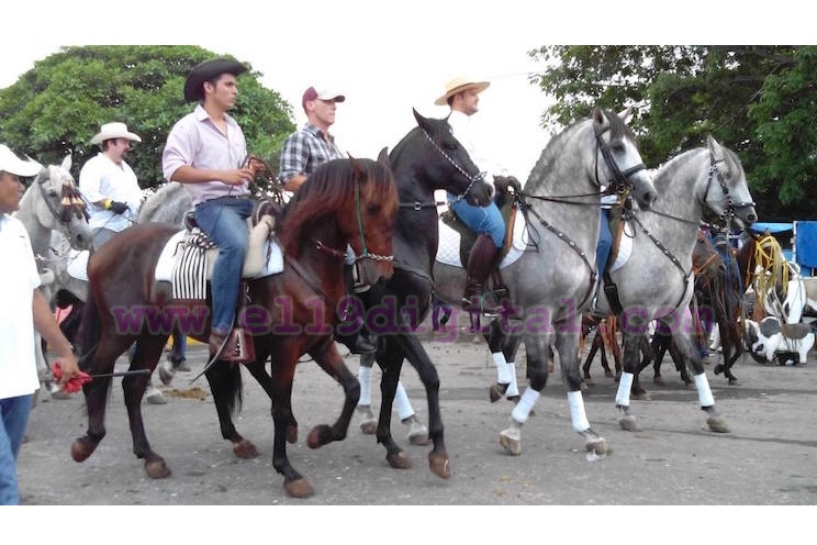 Granada realiza tradicional Desfile Hípico