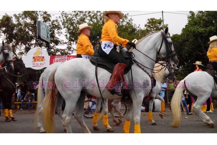 Granada realiza tradicional Desfile Hípico