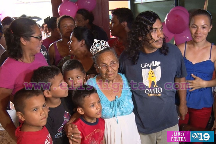 Promotores Solidarios celebran los cien años de Doña Ana Julia