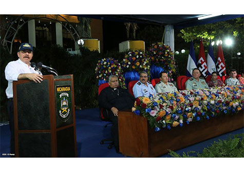 Daniel y Rosario conmemoran 34 Aniversario de la Fuerza Aérea