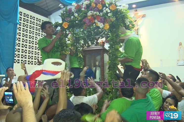 Algarabía y devoción: Santo Domingo de abajo regresa a su templo en San Andrés de la Palanca