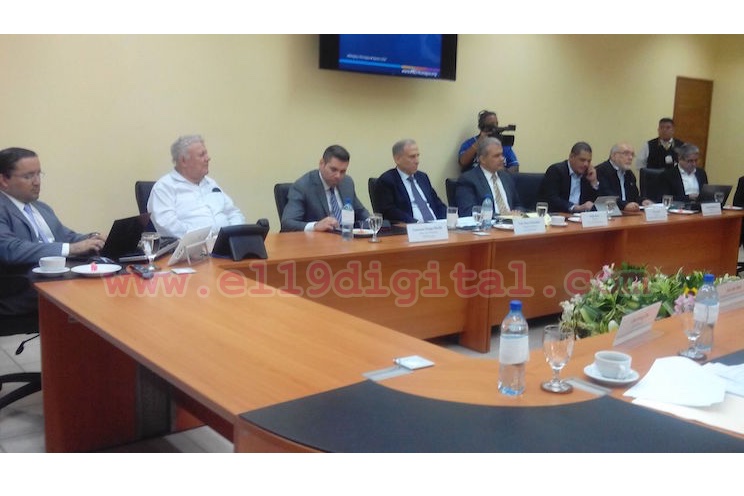 Canciller de Taiwán sostiene encuentro con representantes de instituciones se gobierno