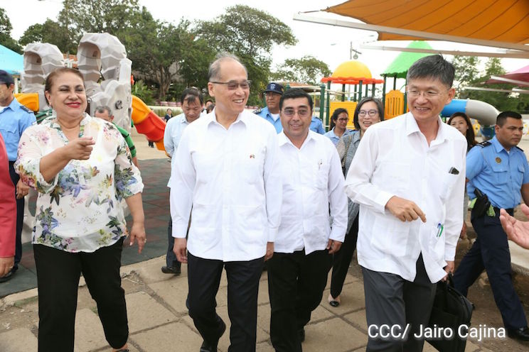Canciller de Taiwán visita el Parque Nacional de Ferias