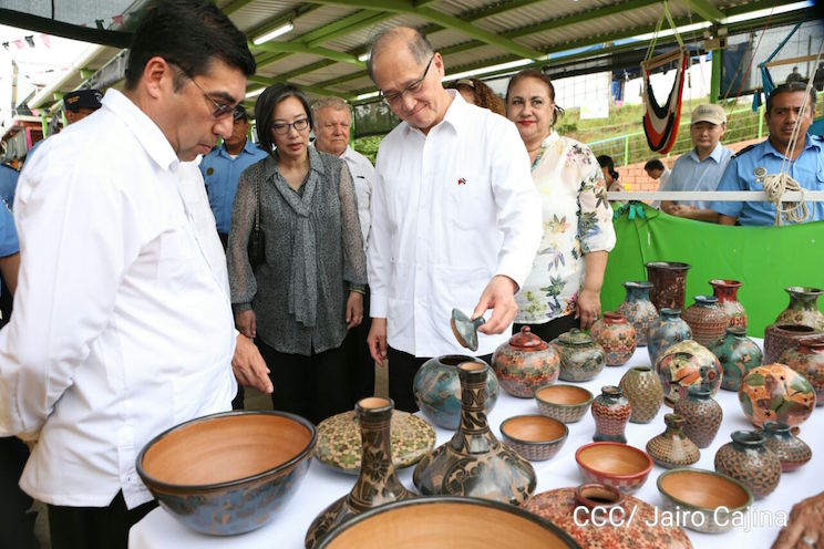 Canciller de Taiwán visita el Parque Nacional de Ferias