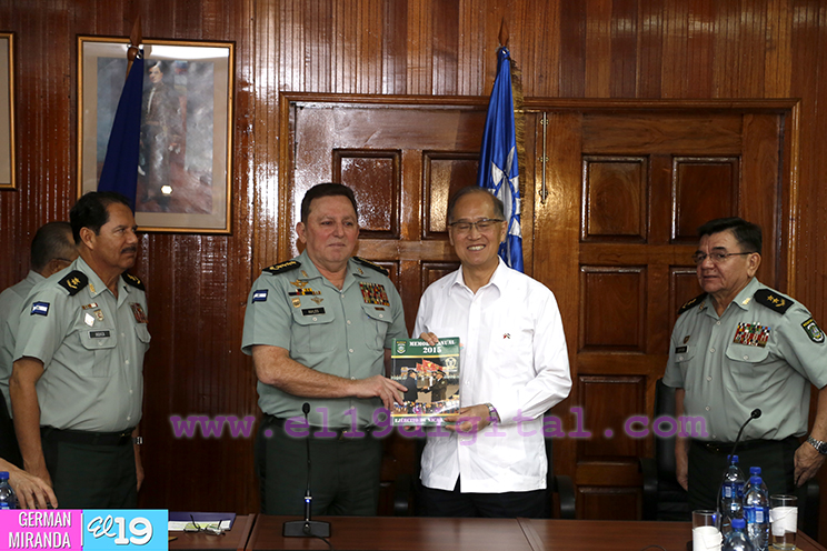 Canciller de Taiwán se reúne con autoridades de la Policía Nacional y Ejército de Nicaragua