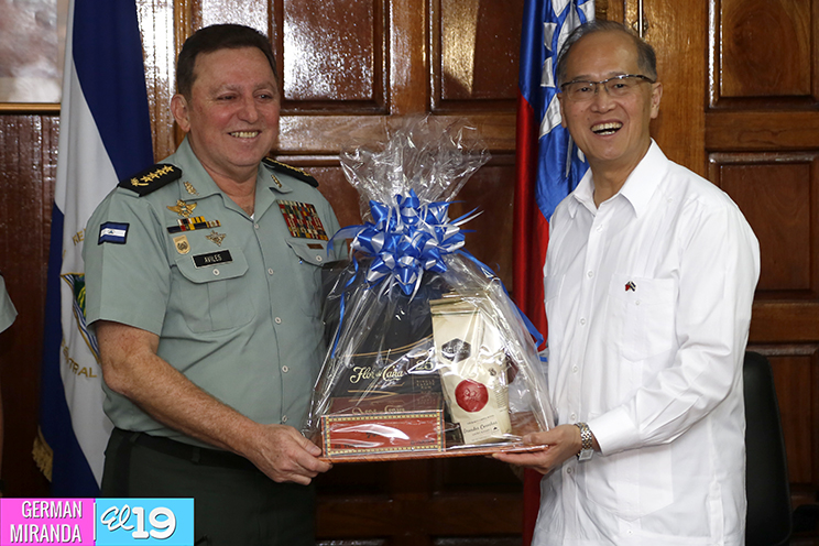 Canciller de Taiwán se reúne con autoridades de la Policía Nacional y Ejército de Nicaragua