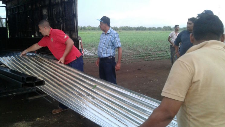 Gobierno brinda apoyo solidario a familias tras vendaval en Telica
