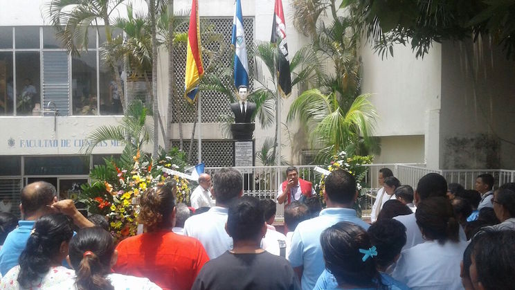 Declaran nueva plaza en memoria del Dr. Oscar Danilo Rosales Argüello en León