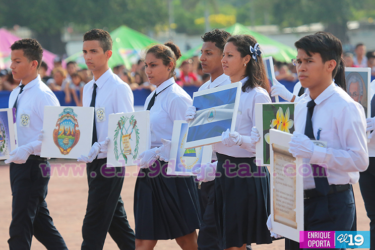 Desfile Patrio vibra de alegría, identidad y cultura en Paseo de los Estudiantes