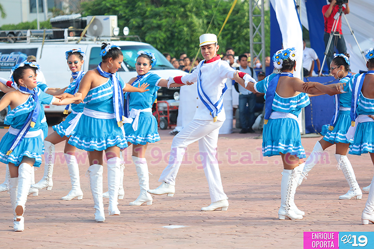 Desfile Patrio vibra de alegría, identidad y cultura en Paseo de los Estudiantes