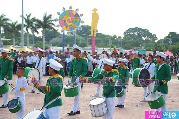 Desfile Patrio vibra de alegría, identidad y cultura en Paseo de los Estudiantes