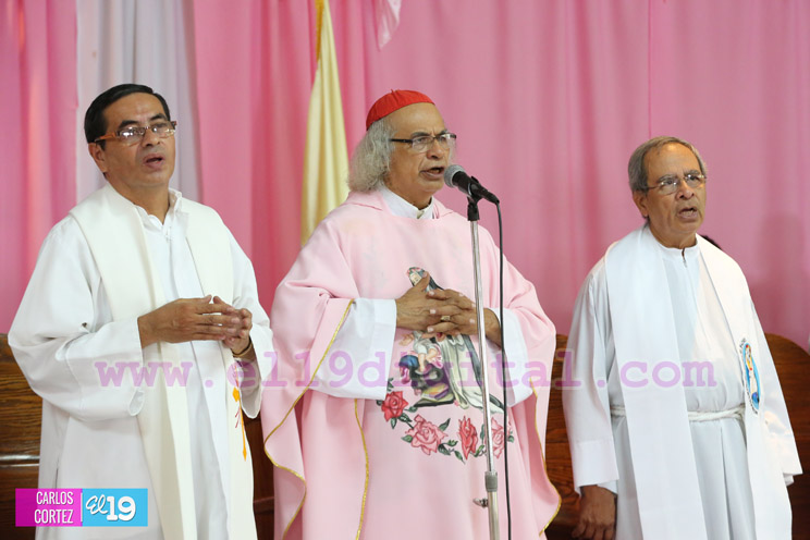 Cardenal Brenes oficia misa en honor a Santa Rosa de Lima