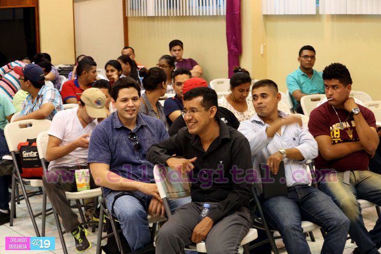 Casi un centenar de trabajadores de la salud parten hacia la zona canalera