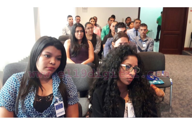 Estudiantes nicaragüenses van a estudiar a Europa