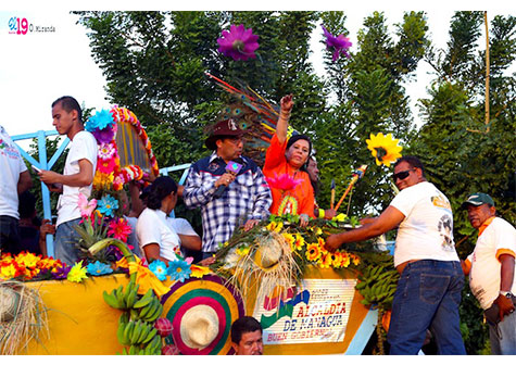 Mucho orden y devoción en la bajada de Santo Domingo de Guzmán