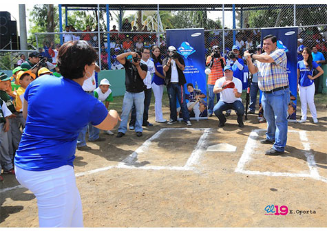 Inicia Torneo de Béisbol Infantil en la capital