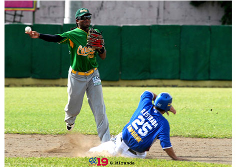 Rivas derrota a la Costa alargando la serie al decisivo quinto juego