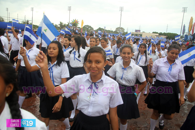 Colegios del Distrito VII celebran mes de septiembre con amor a Nicaragua